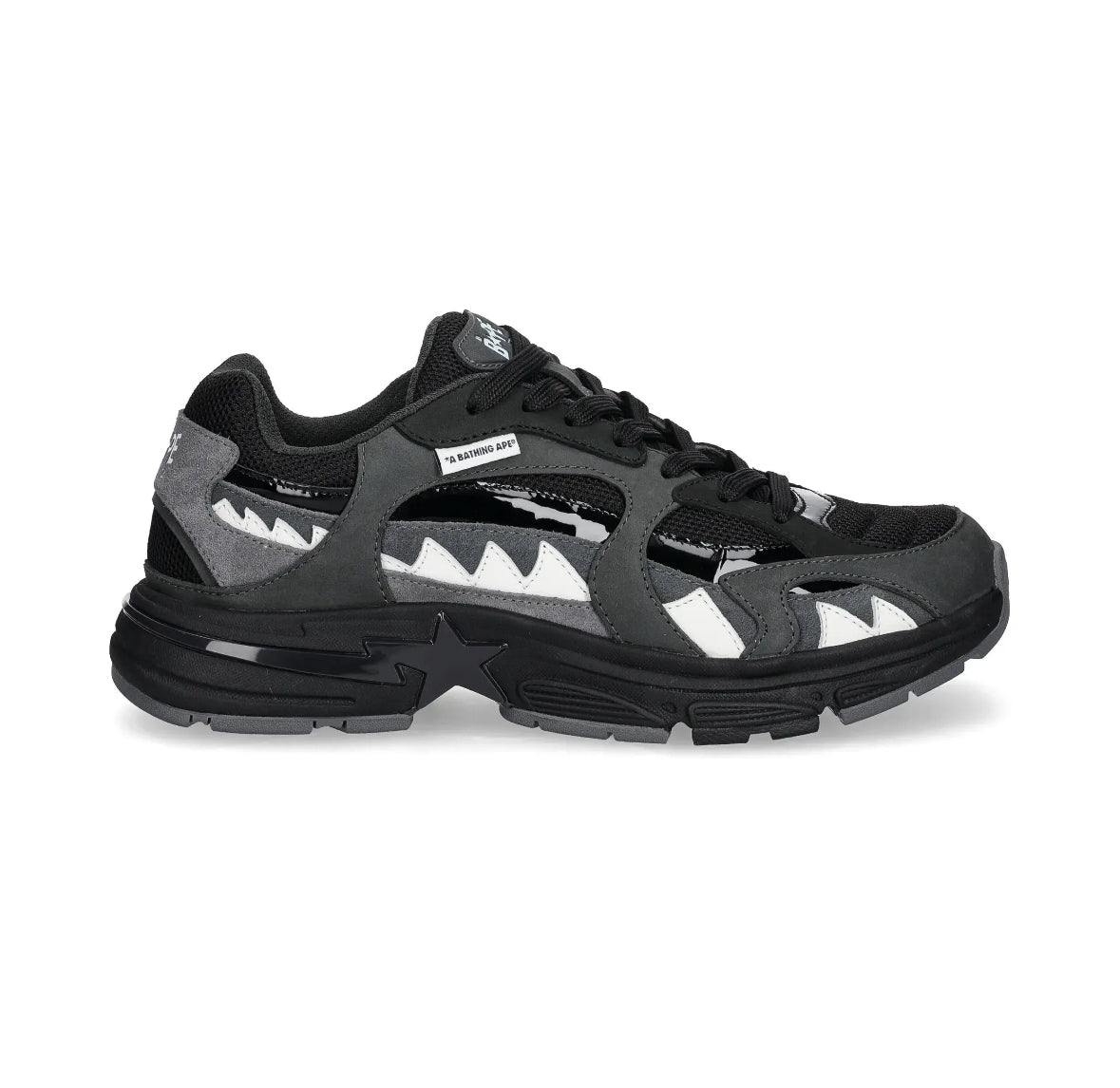 A BATHING APE BAPE “SHARK STA”